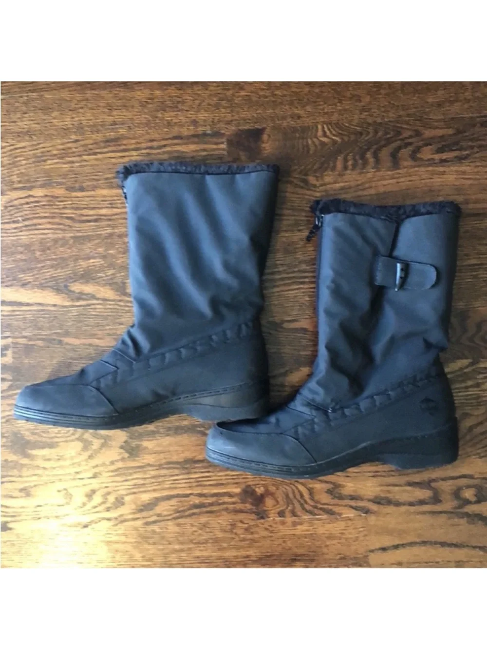 Totes Women’s Winter Furry Black Waterproof Outdoor Boots Size 10